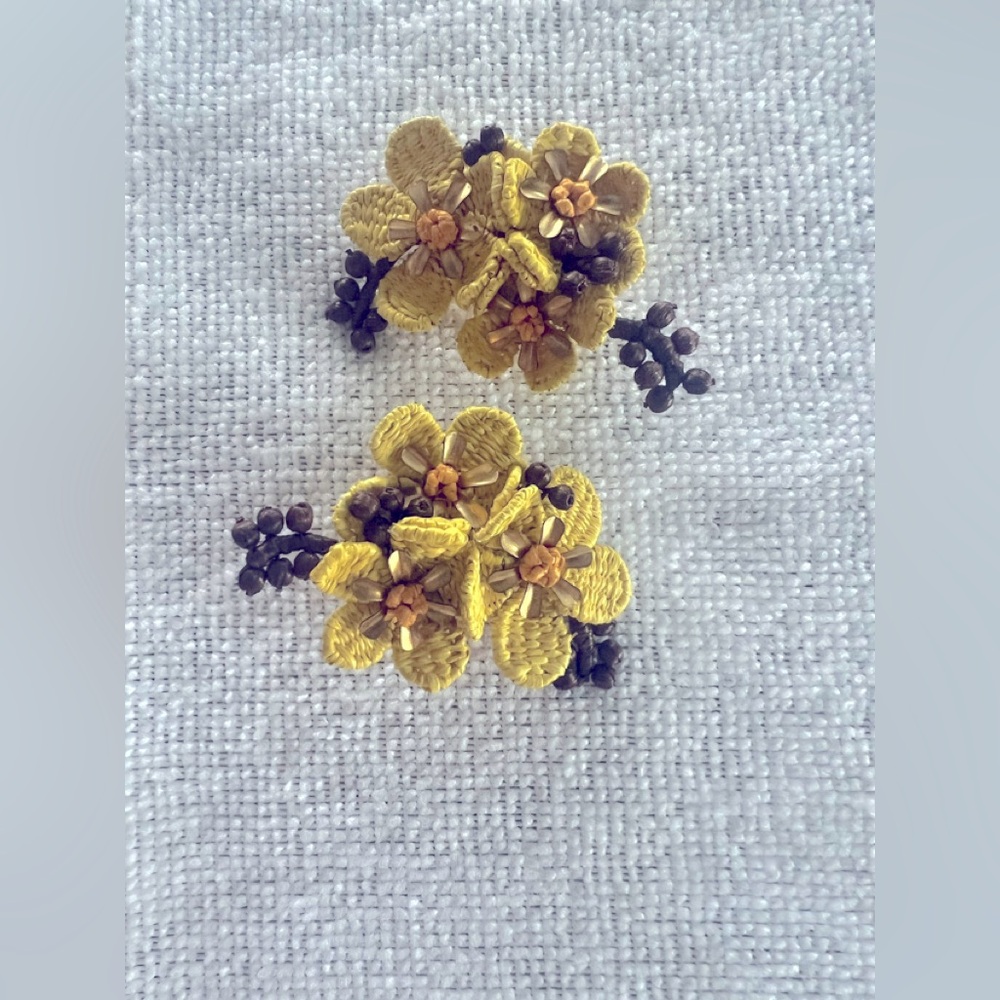Oscar de la Renta Earrings